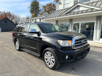 5TDDY5G17AS****** 2010 Toyota Sequoia