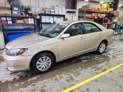 4T1BE32K22U****** 2002 Toyota Camry