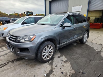 WVGEF9BP3ED****** 2014 Volkswagen Touareg