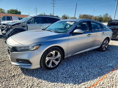 1HGCV1F44JA****** 2018 Honda Accord