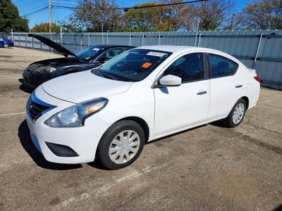3N1CN7AP1JL****** 2018 Nissan Versa