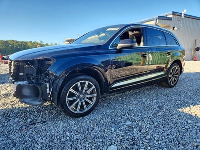 WA1VAAF76HD****** 2017 Audi Q7