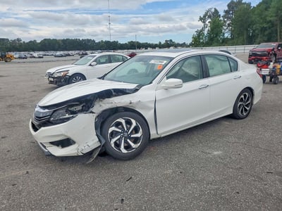 1HGCR2F96GA****** 2016 Honda Accord