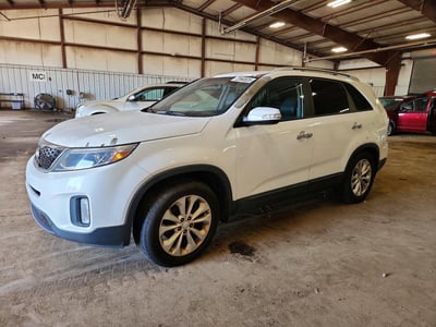5XYKU4A71EG****** 2014 Kia Sorento