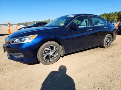 1HGCR2F30HA****** 2017 Honda Accord