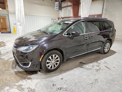 2C4RC1BG4HR****** 2017 Chrysler Pacifica