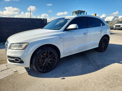 WA1CGAFP3FA****** 2015 Audi SQ5