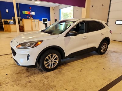 1FMCU9G64NU****** 2022 Ford Escape