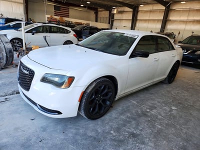 2C3CCAAG4KH****** 2019 Chrysler 300