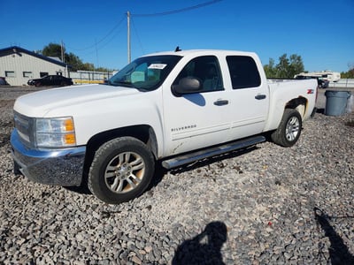 3GCPKSE76DG****** 2013 Chevrolet Silverado 1500