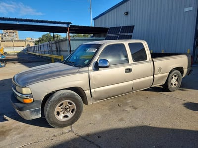 2GCEC19T321****** 2002 Chevrolet Silverado 1500