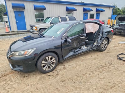 1HGCR2F38DA****** 2013 Honda Accord