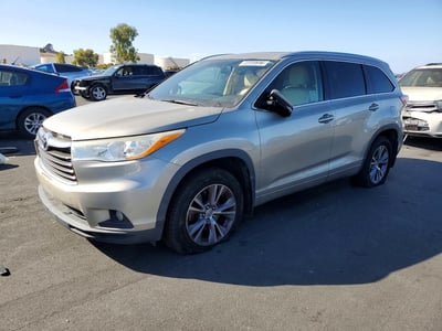 5TDJKRFH9ES****** 2014 Toyota Highlander