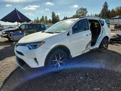 JTMJFREV6GJ****** 2016 Toyota RAV4