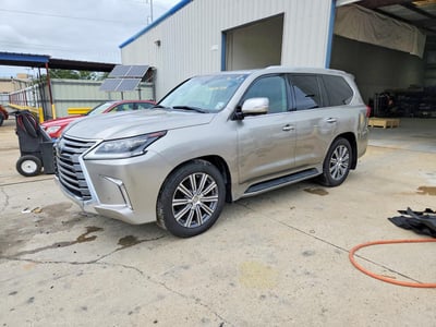 JTJHY7AX0H4****** 2017 Lexus LX