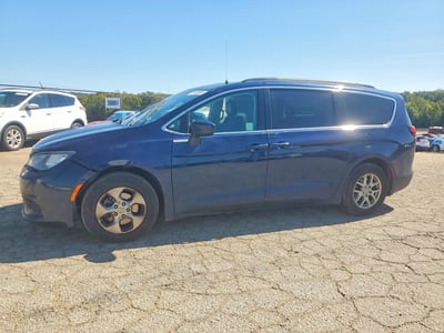 2C4RC1DG0LR****** 2020 Chrysler Voyager