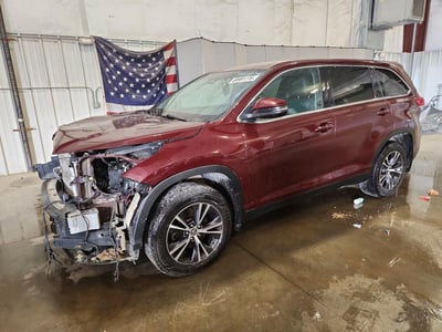 5TDBZRFHXKS****** 2019 Toyota Highlander