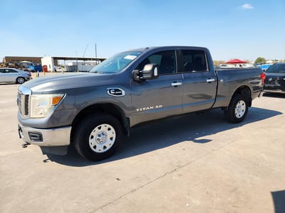 1N6BA1F34HN****** 2017 Nissan Titan
