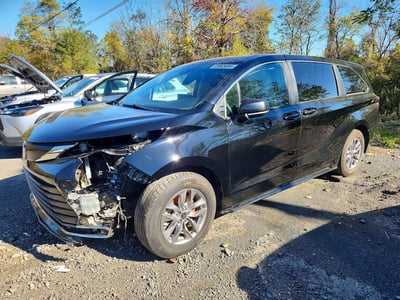 5TDKRKEC4RS****** 2024 Toyota Sienna Hybrid