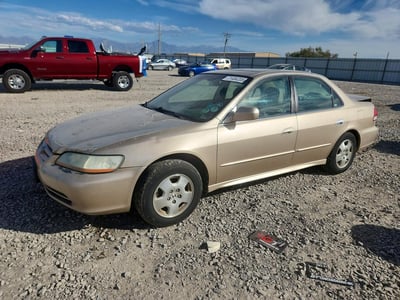 1HGCG16522A****** 2002 Honda Accord