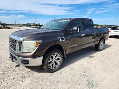 1N6BA1F30HN****** 2017 Nissan Titan