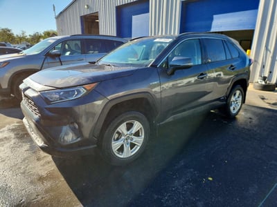 2T3RWRFVXKW****** 2019 Toyota RAV4