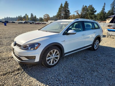 3VWH17AU2HM****** 2017 Volkswagen Golf Alltrack