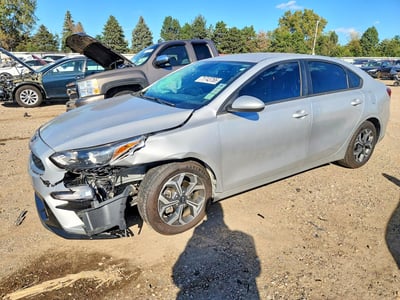 3KPF24AD0ME****** 2021 Kia Forte