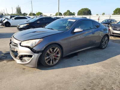 KMHHU6KJ9GU****** 2016 Hyundai Genesis