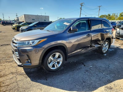 5TDYZRFHXHS****** 2017 Toyota Highlander