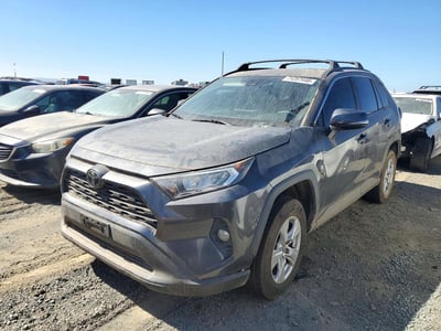 2T3W1RFV1KC****** 2019 Toyota RAV4