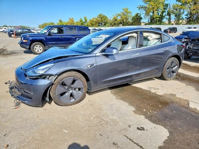 5YJ3E1EB8JF****** 2018 Tesla Model 3