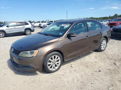 3VWDX7AJ0BM****** 2011 Volkswagen Jetta