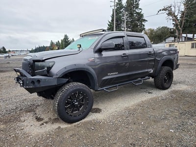 5TFDY5F15BX****** 2011 Toyota Tundra