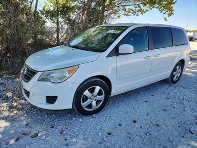 2V4RW3D12AR****** 2010 Volkswagen Routan