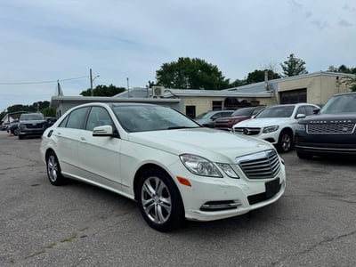WDDHF8HB7BA****** 2011 Mercedes-Benz E-Class
