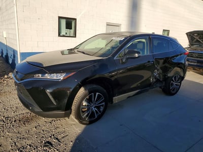 JTEAAAAH1NJ****** 2022 Toyota Venza