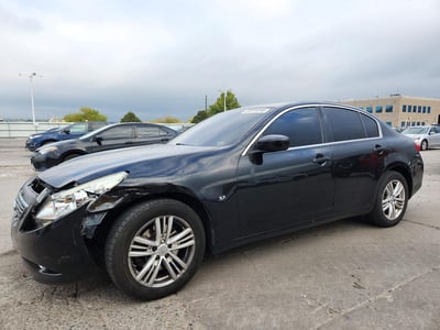 JN1CV6AR8FM****** 2015 Infiniti Q40