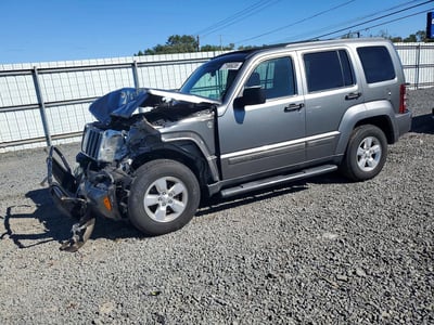 1C4PJMAK9CW****** 2012 Jeep Liberty