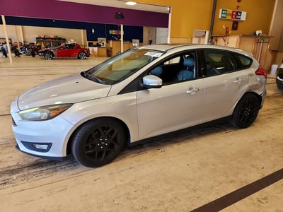 1FADP3K23GL****** 2016 Ford Focus