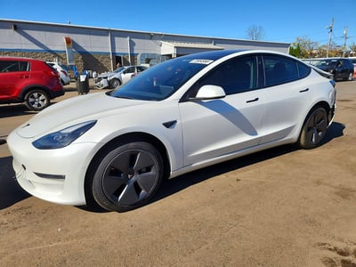 5YJ3E1EB0NF****** 2022 Tesla Model 3