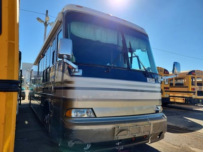 4SLF4JS1411****** 2001 Safari Coach D-series B.diamond