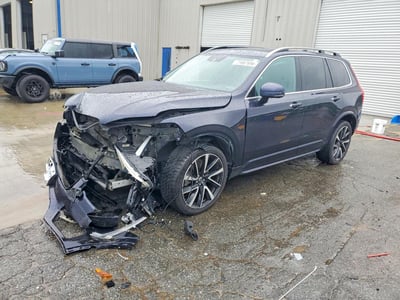 YV4A22PK8G1****** 2016 Volvo XC90