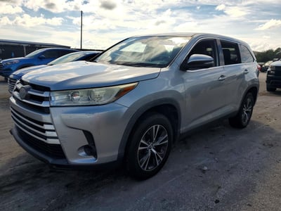 5TDZARFH7KS****** 2019 Toyota Highlander