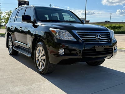 JTJHY7AX5B4****** 2011 Lexus LX