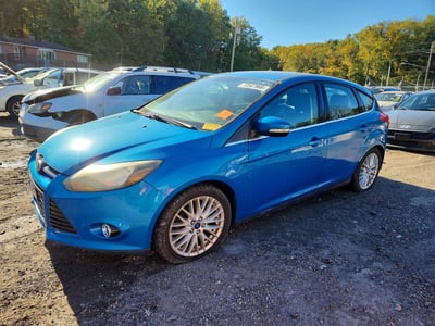1FADP3N22EL****** 2014 Ford Focus