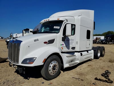 1XPBDP9XXKD****** 2019 Peterbilt 579