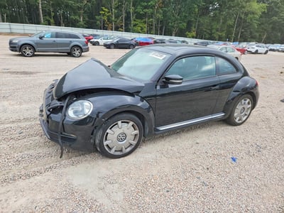 3VWJX7AT0DM****** 2013 Volkswagen Beetle