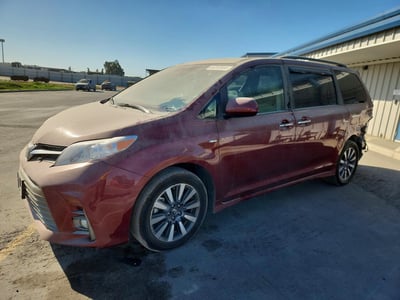 5TDDZ3DC3JS****** 2018 Toyota Sienna