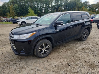 5TDBGRFH5KS****** 2019 Toyota Highlander